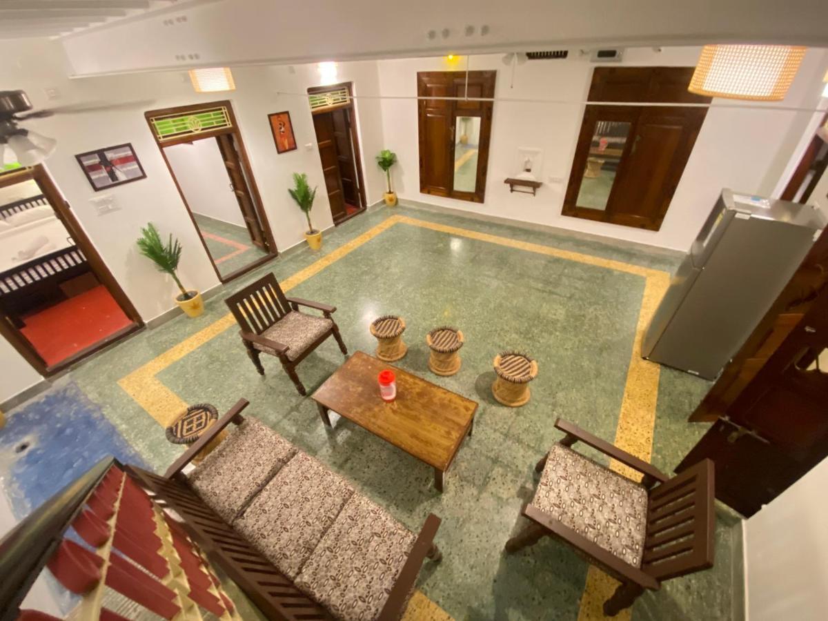 La Villa Heritage - Tie Hotels & Resorts Пондичери Екстериор снимка